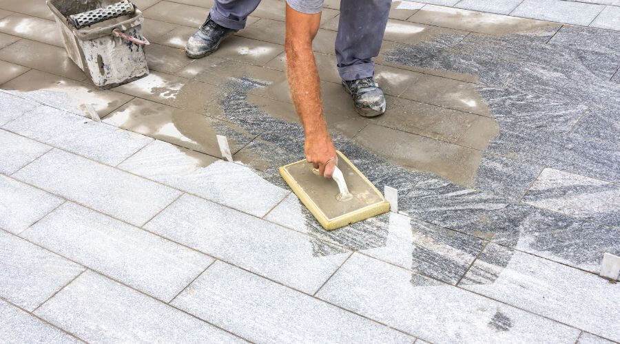 Professional gutter cleaning in Milton, FL